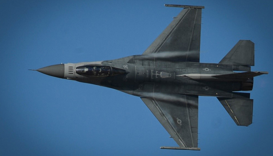 F-16CM Fighting Falcon 2